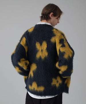 ネイビー モデル：178cm L着用