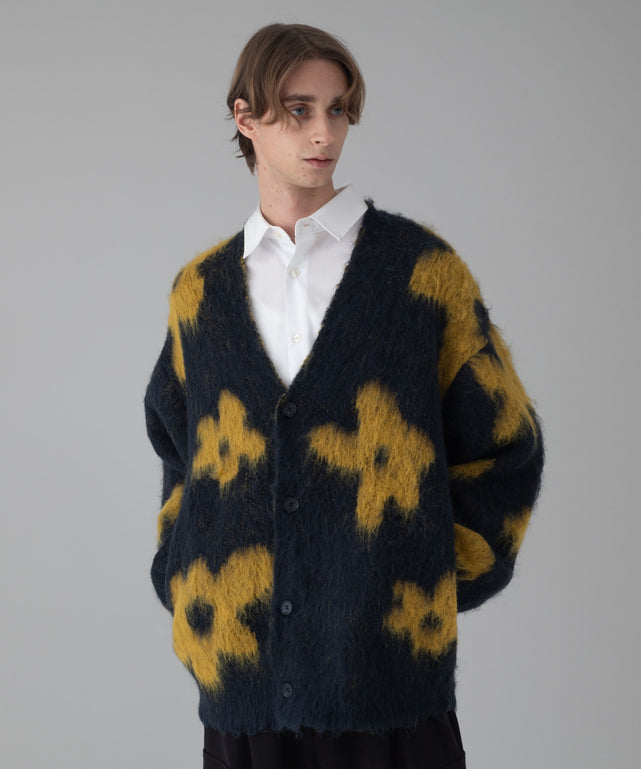 ネイビー モデル：178cm L着用