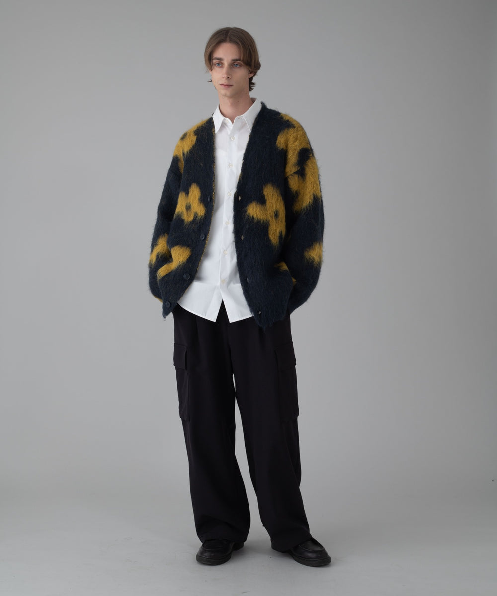 ネイビー モデル：178cm L着用