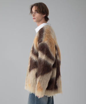 ベージュ モデル：178cm L着用