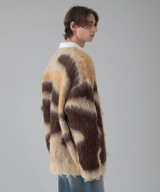 ベージュ モデル：178cm L着用