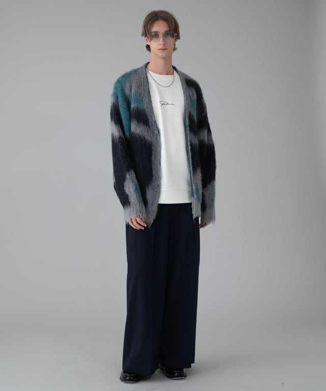 グレー モデル：178cm L着用