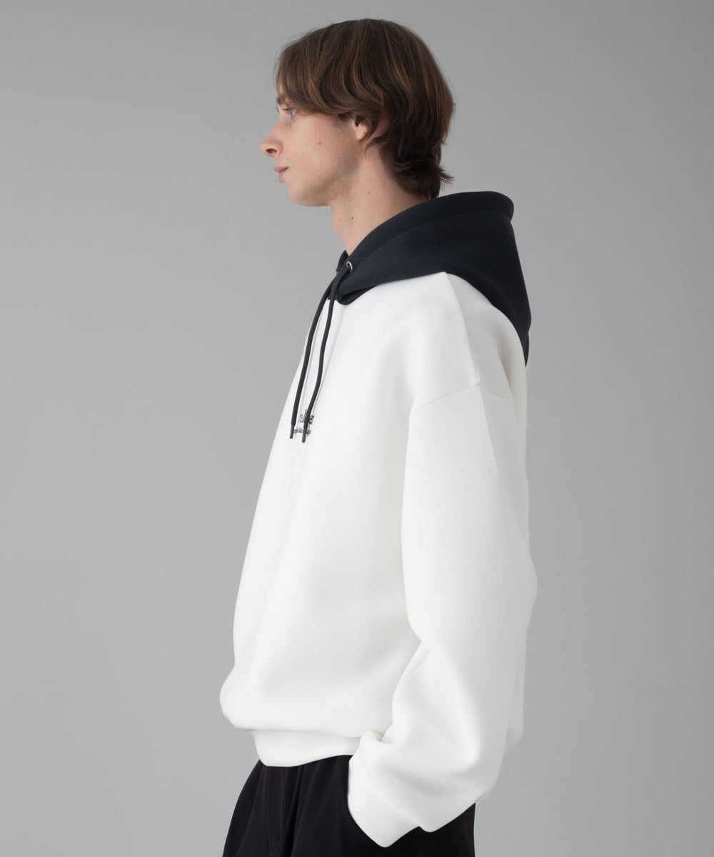 ﾎﾜｲﾄ モデル：178cm L着用