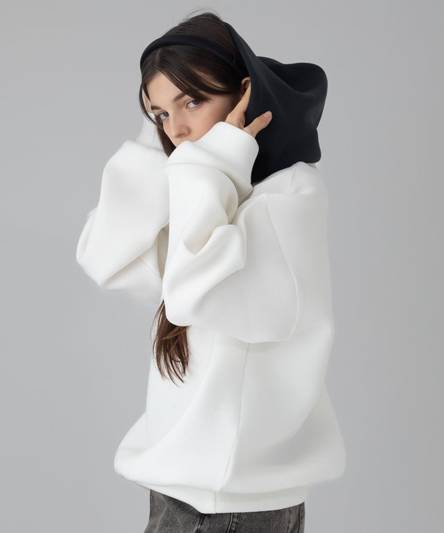 ﾎﾜｲﾄ モデル：162cmL着用