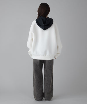 ﾎﾜｲﾄ モデル：162cmL着用