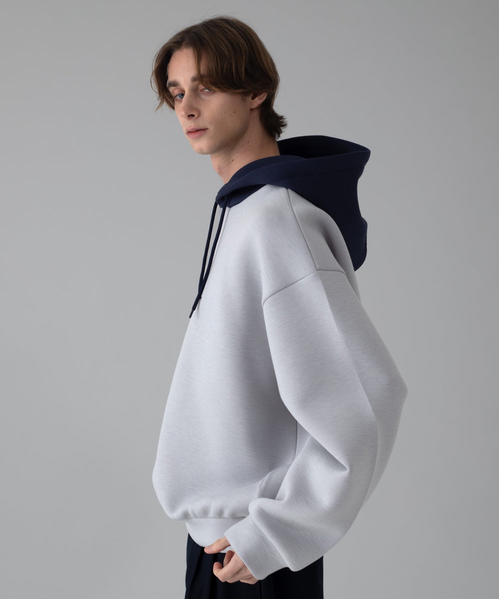 Lｸﾞﾚｰ モデル：178cm L着用