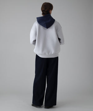 Lｸﾞﾚｰ モデル：178cm L着用