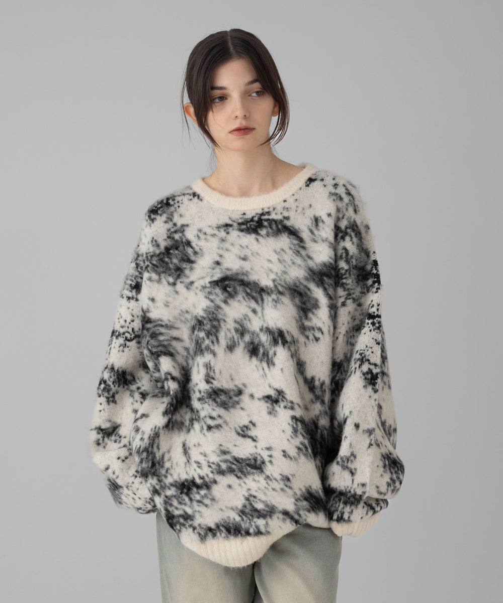 オフホワイト モデル：162cmL着用