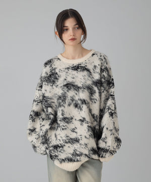 オフホワイト モデル：162cmL着用