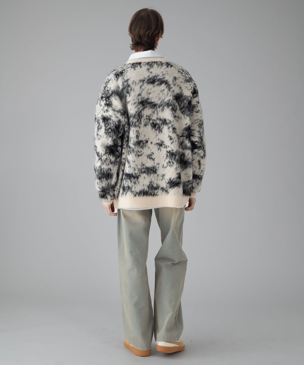 オフホワイト モデル：178cm L着用