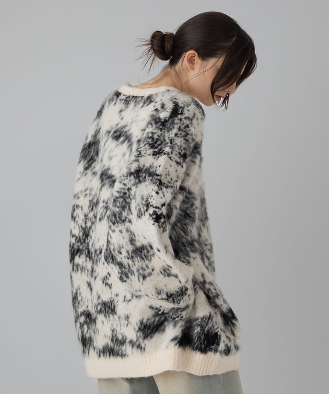 オフホワイト モデル：162cmL着用