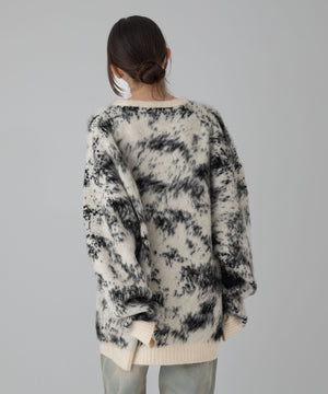 オフホワイト モデル：162cmL着用