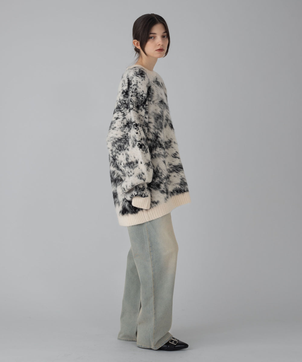 オフホワイト モデル：162cmL着用