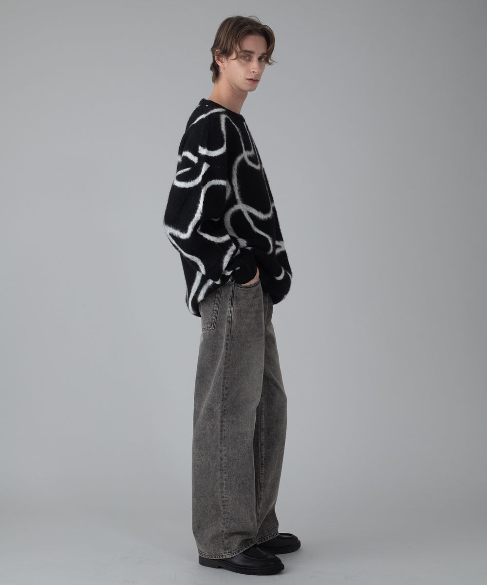 ブラック モデル：178cm L着用