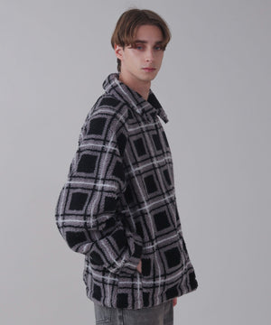 ﾌﾞﾗｯｸﾁｪｯｸ モデル：178cm L着用