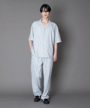 Lｸﾞﾚｰ モデル：180cm L着用