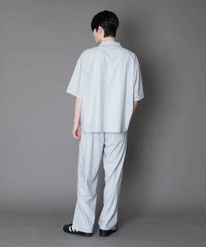 Lｸﾞﾚｰ モデル：180cm L着用