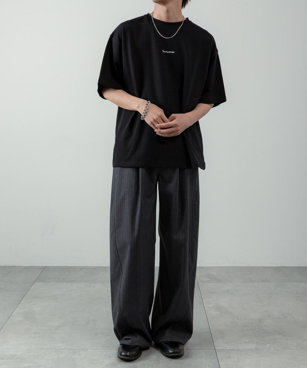 ブラック モデル：175cm L着用