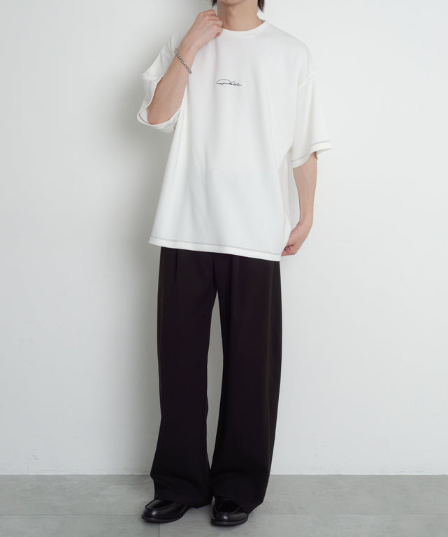 ホワイト モデル：175cm L着用