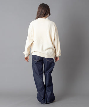 オフホワイト モデル：162cm M着用