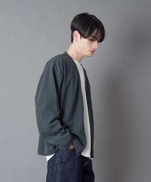 チャコール モデル：180cm L着用