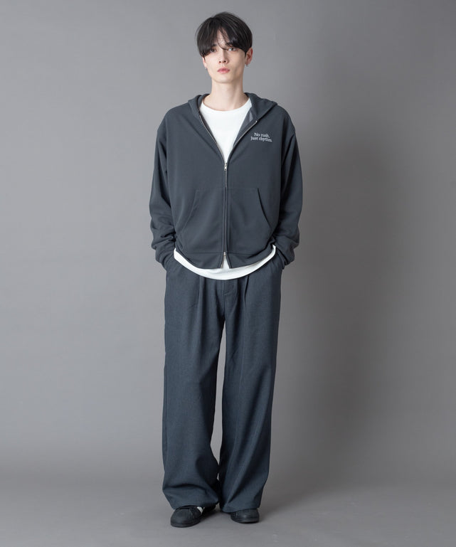 チャコール モデル：180cm L着用