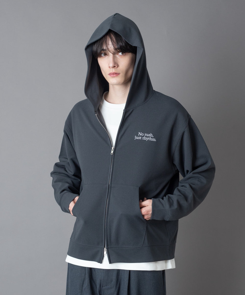 チャコール モデル：180cm L着用