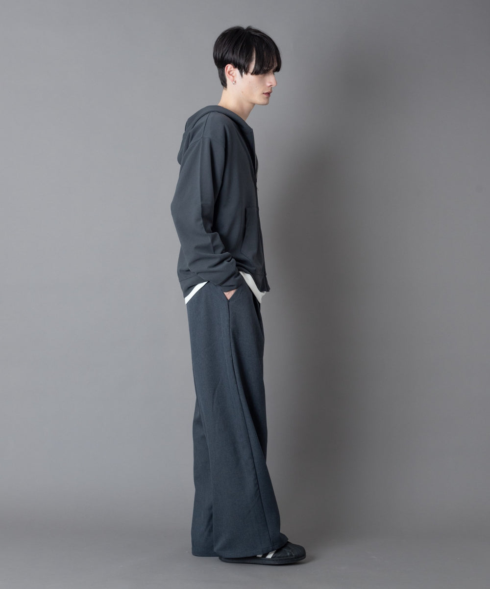 チャコール モデル：180cm L着用