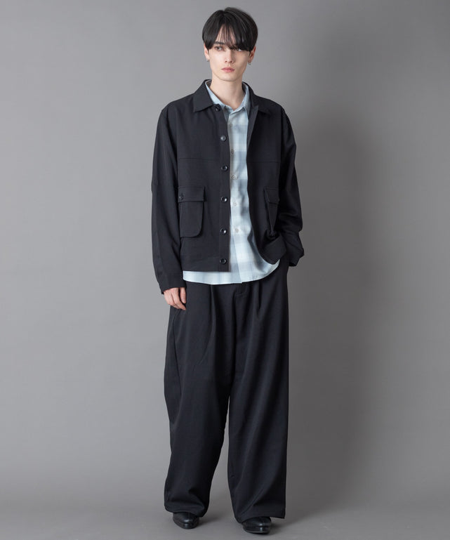 ブラック モデル：180cm L着用