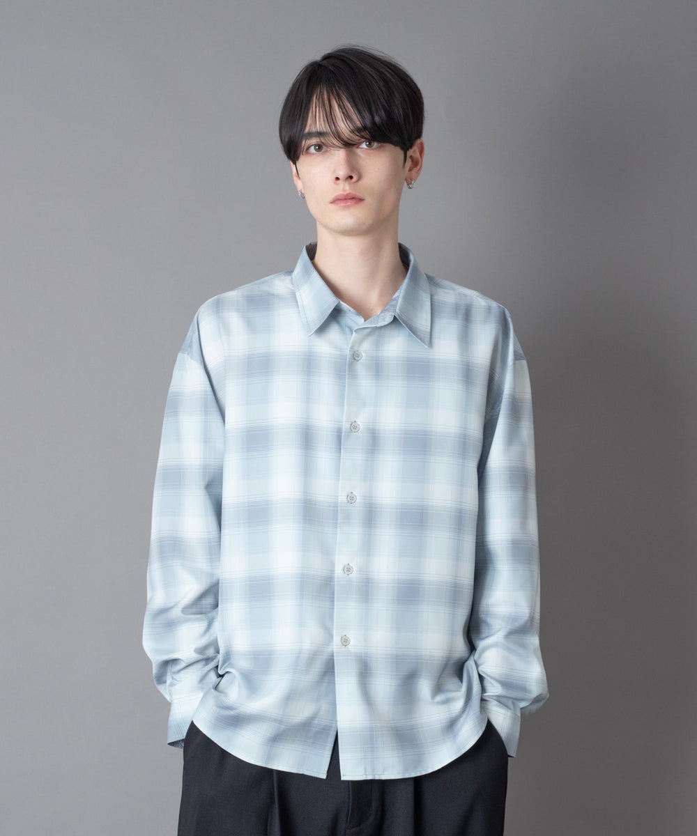 柄3(ホワイト/フォト) モデル：180㎝　L着用