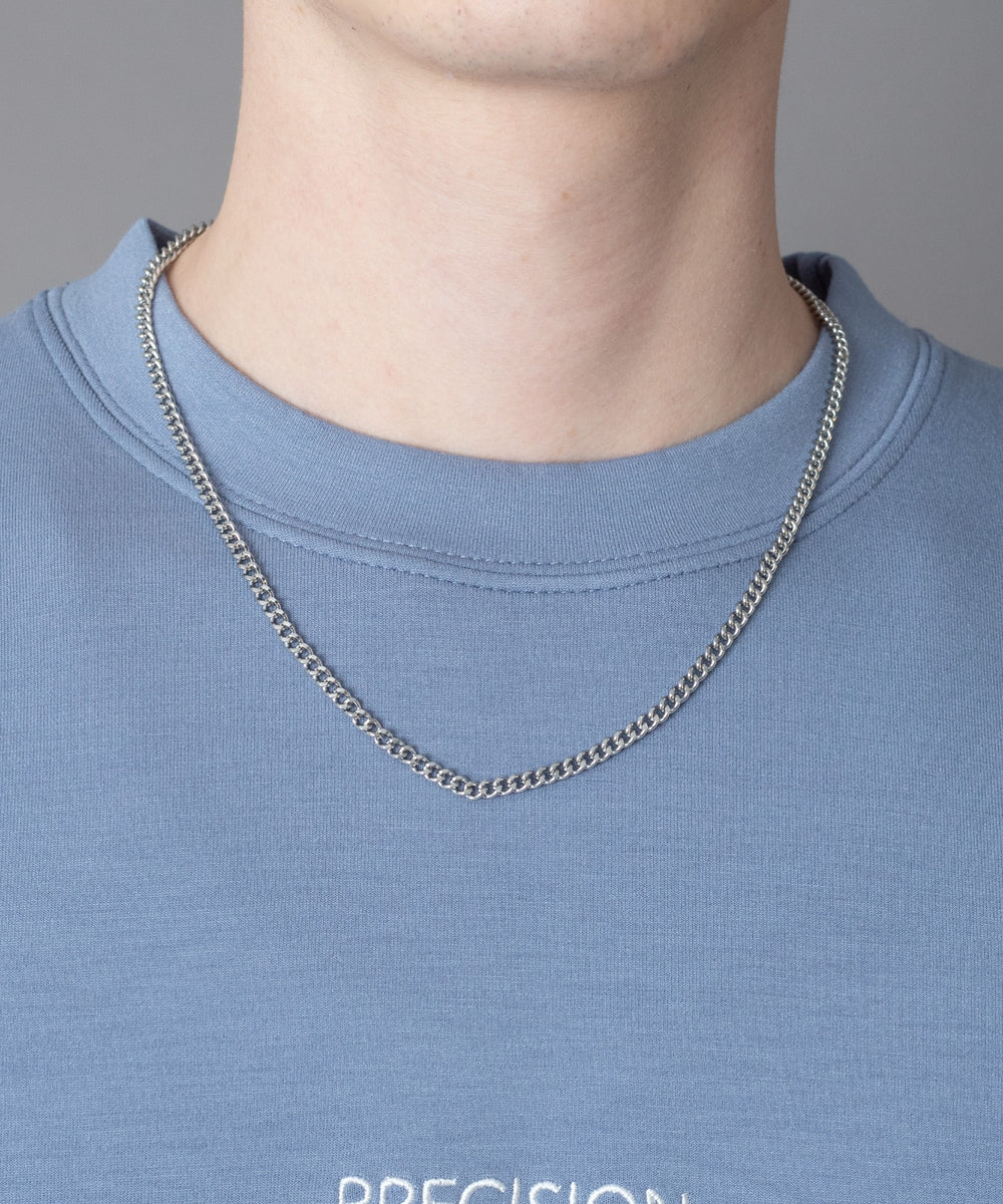 アクセ付きフォトグラフィックプルオーバー