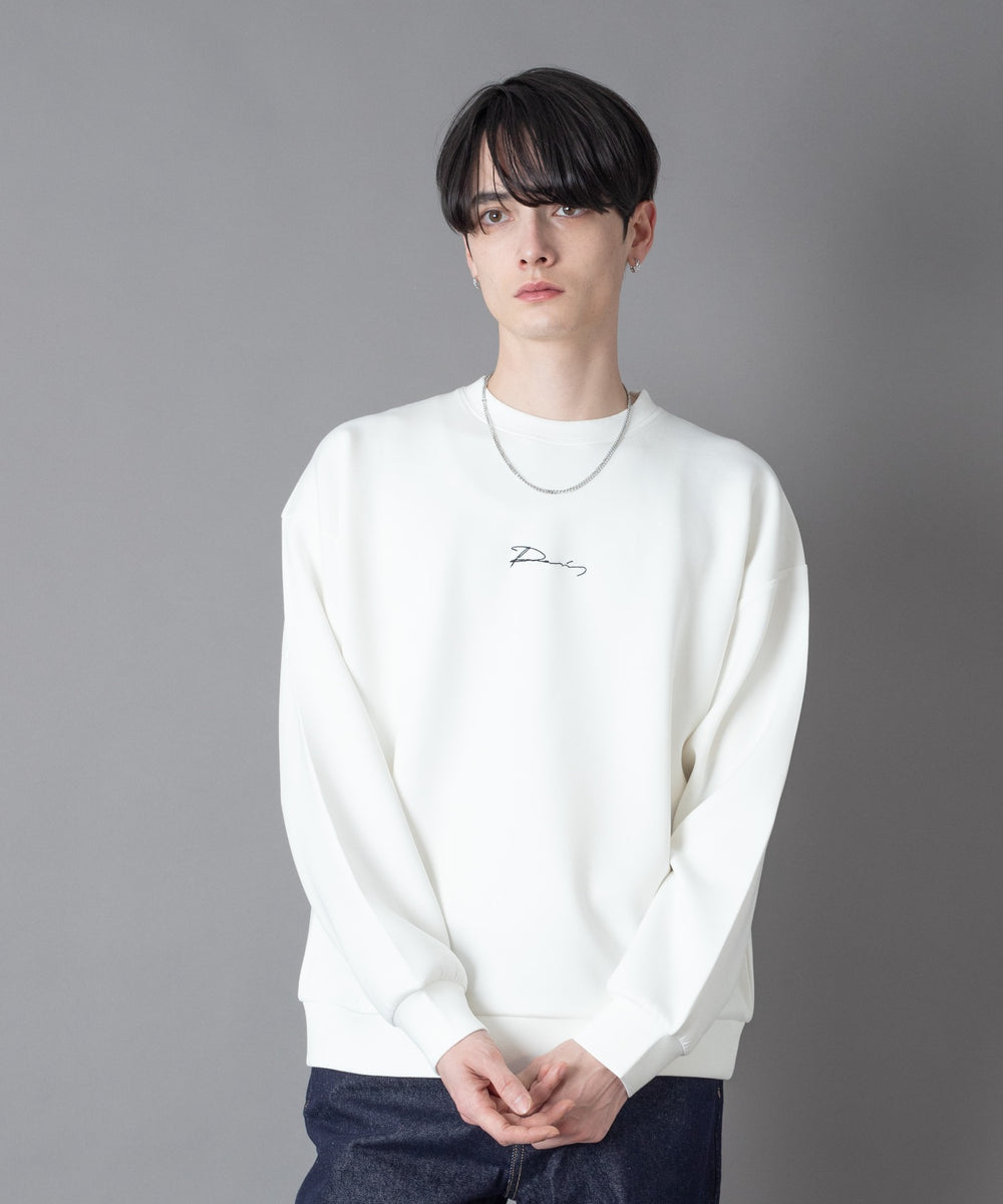 ホワイト モデル：180㎝　L着用