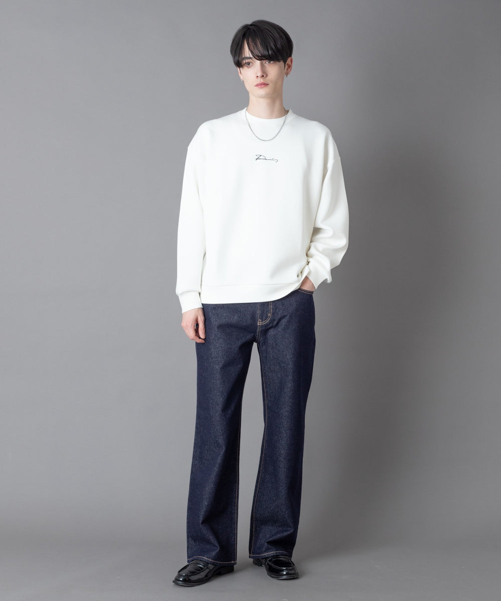 ホワイト モデル：180㎝　L着用