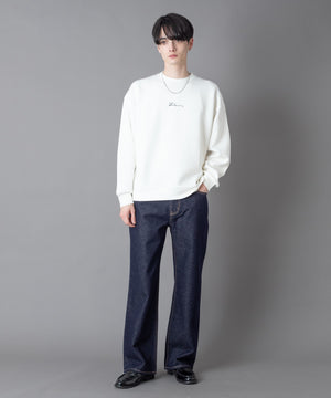 ホワイト モデル：180㎝　L着用