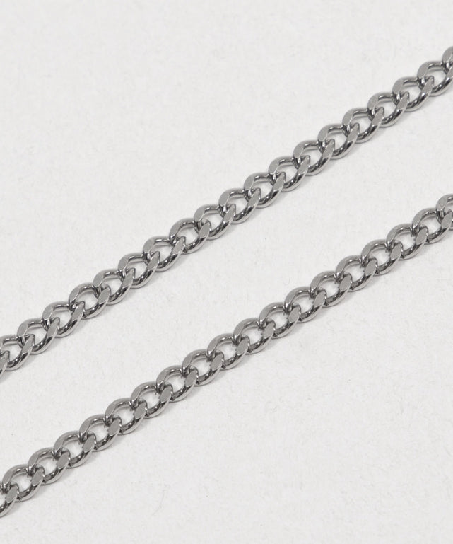 アクセ付きフォトグラフィックプルオーバー