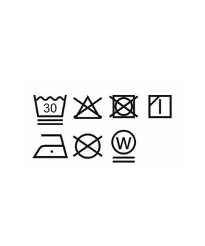 アクセ付きフォトグラフィックプルオーバー