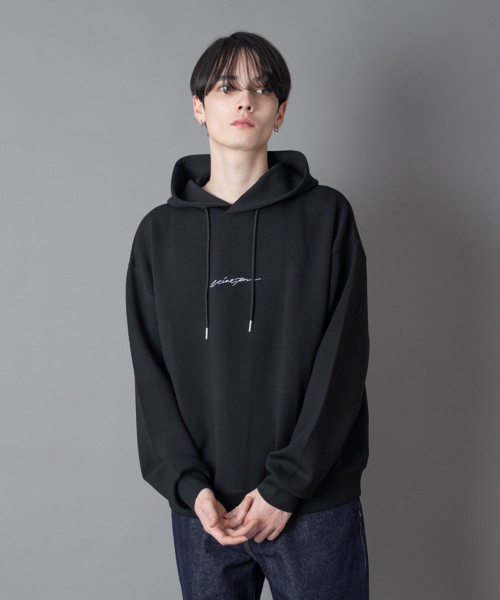 ブラック モデル：180㎝　L着用