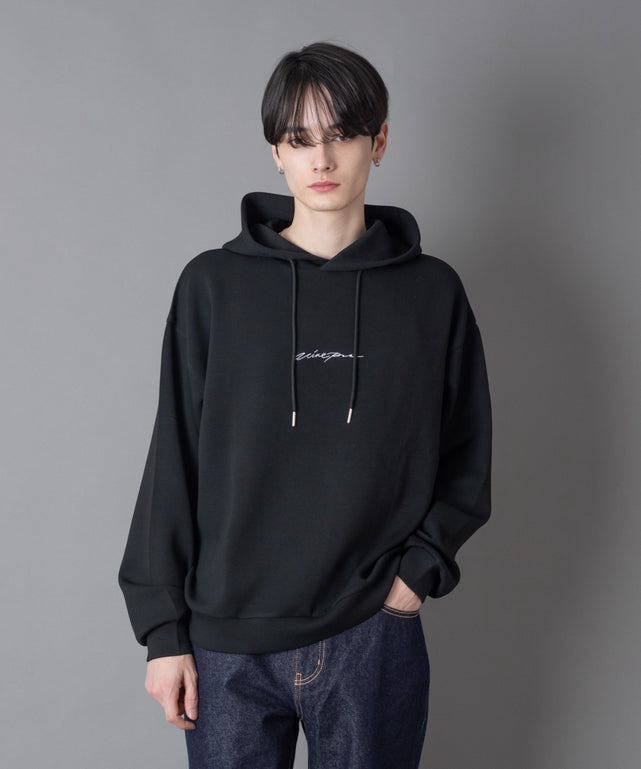 ブラック モデル：180㎝　L着用