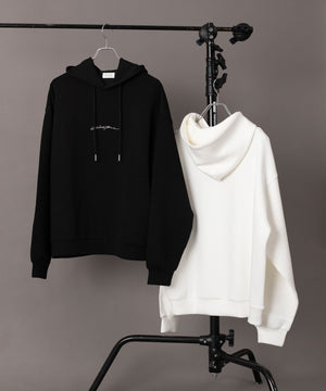 ワンポイントプルパーカー