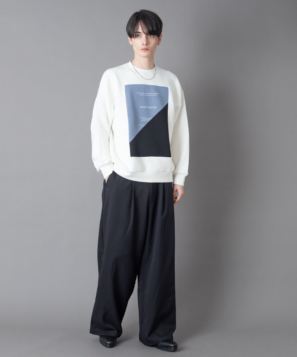 ホワイト モデル：180㎝　L着用