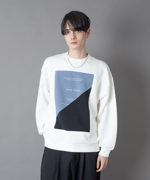 ホワイト モデル：180㎝　L着用