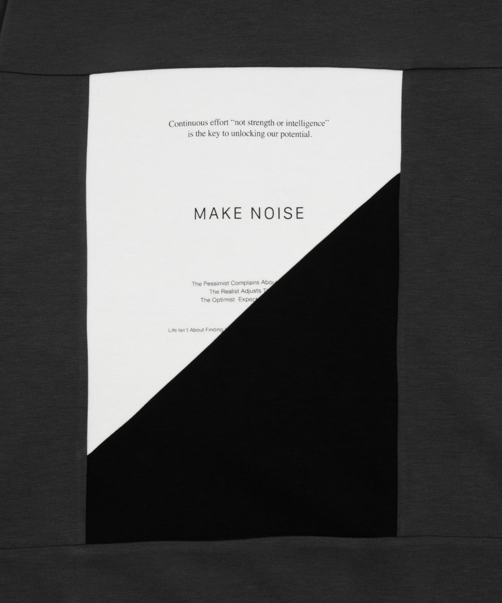 カラーパネルプルオーバー