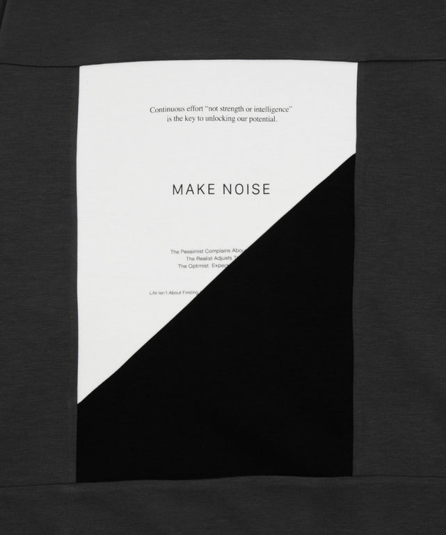 カラーパネルプルオーバー