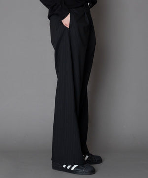 ﾌﾞﾗｯｸｽﾄﾗｲﾌﾟ モデル：180cm L着用