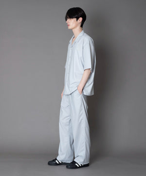 Lｸﾞﾚｰ モデル：180cm L着用