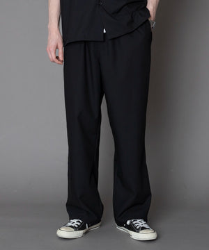 ﾌﾞﾗｯｸ モデル：180cm L着用