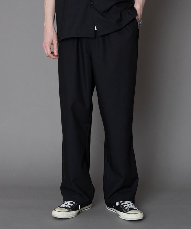 ﾌﾞﾗｯｸ モデル：180cm L着用