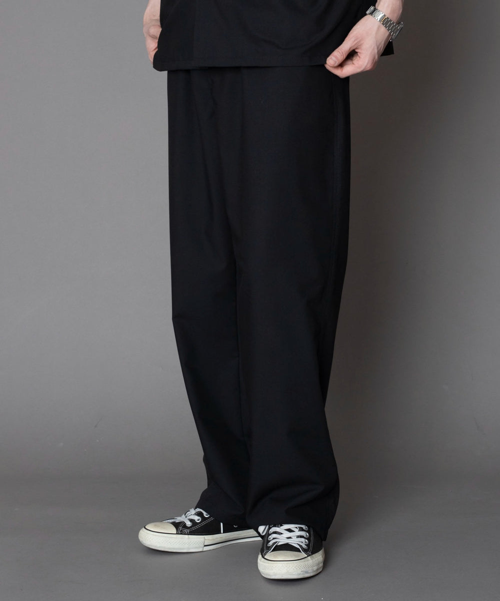 ﾌﾞﾗｯｸ モデル：180cm L着用