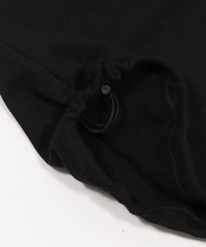 ショートドロストワンポイント刺繍プルオーバー