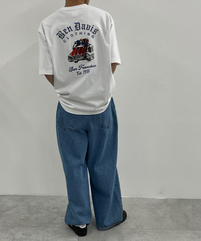 ホワイト モデル：175cm L着用